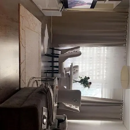 Room Διαμέρισμα *